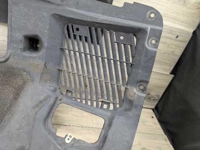 OEM BMW G30 530 540 M550 Left Driver Side Fender Liner Wheel Splash Shield