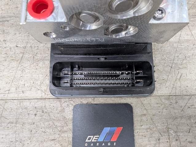2017 BMW 740i G12 ABS Pump Module 6884577 PRE-LCI OEM BMW G01 G12 G30 ABS Brake Pump Anti Lock DSC Dynamic Stability