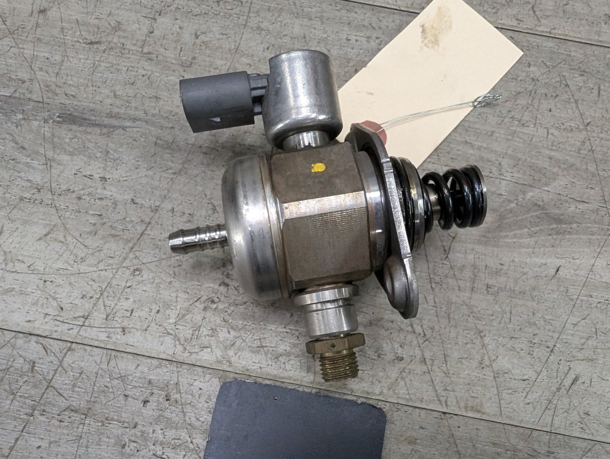 17-24 OEM AUDI A4 B9 Q7 Engine EA888 CYMC 2.0L High Pressure Fuel Pump