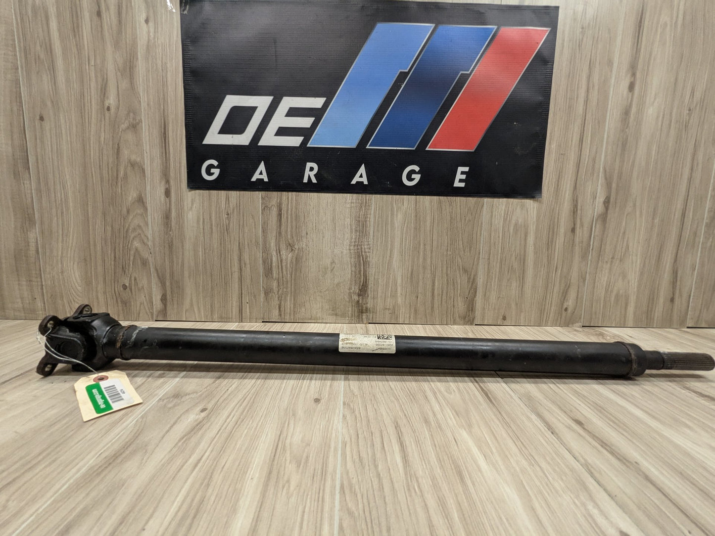 2019 BMW 330i G20 Front Propeller Driveshaft Drive Shaft 9425911 OEM BMW G12 G20 G30 F90 X3 X4 X5 M5 M8 Sedan Drive Shaft Driveshaft Front Output