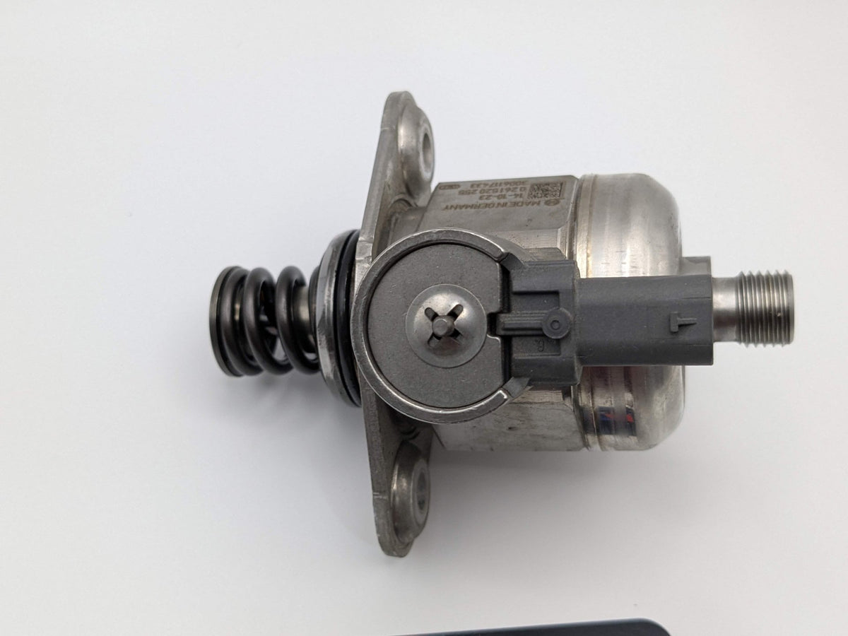15-20 OEM BMW F80 F82 F83 F87 M2 M3 M4 Engine S55 HPFP High Pressure Fuel Pump