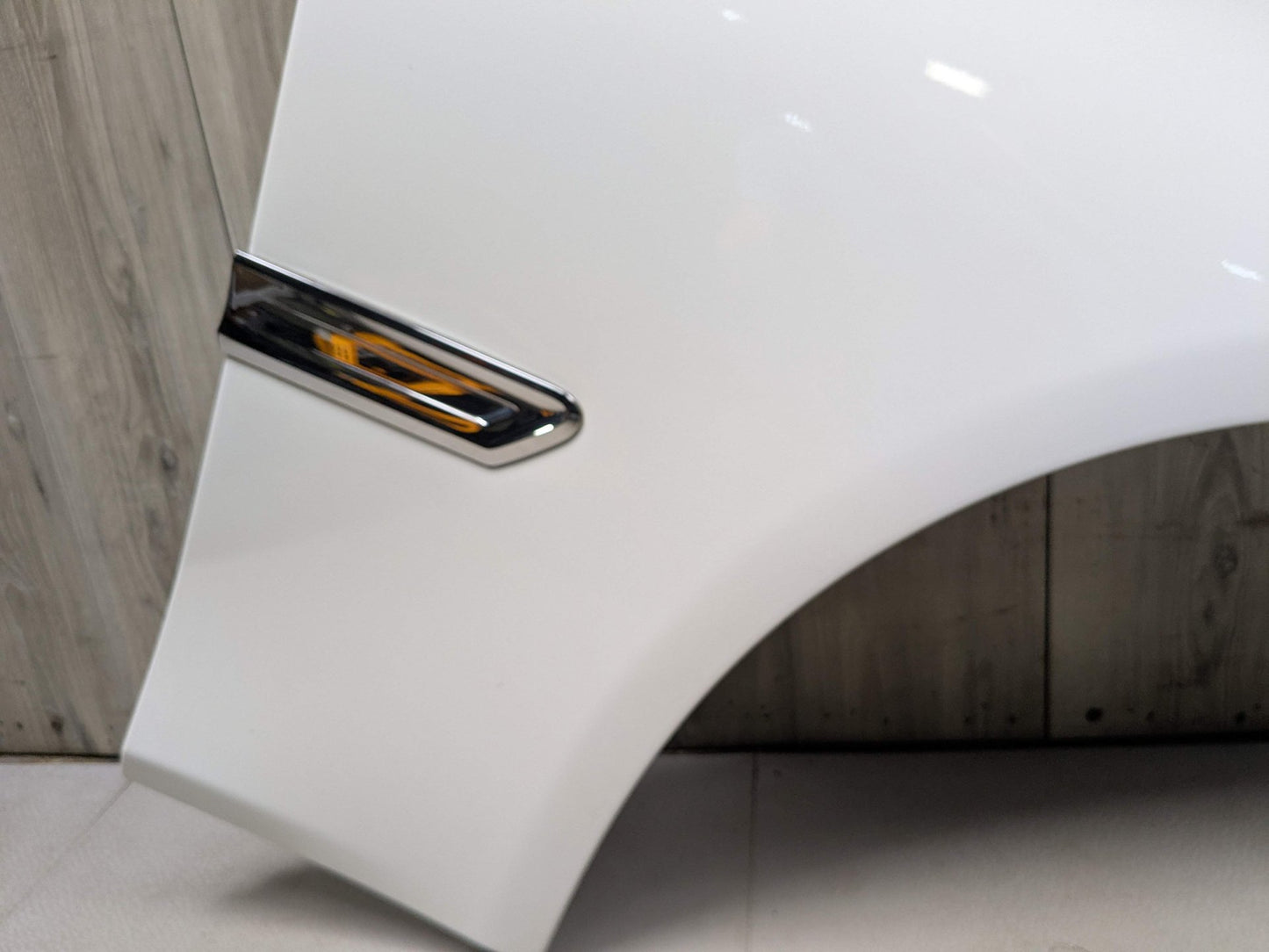 09-15 OEM BMW F01 F02 740 750 Front Right Passenger Side Fender Panel White 300 White ALPINWEISS III (300)