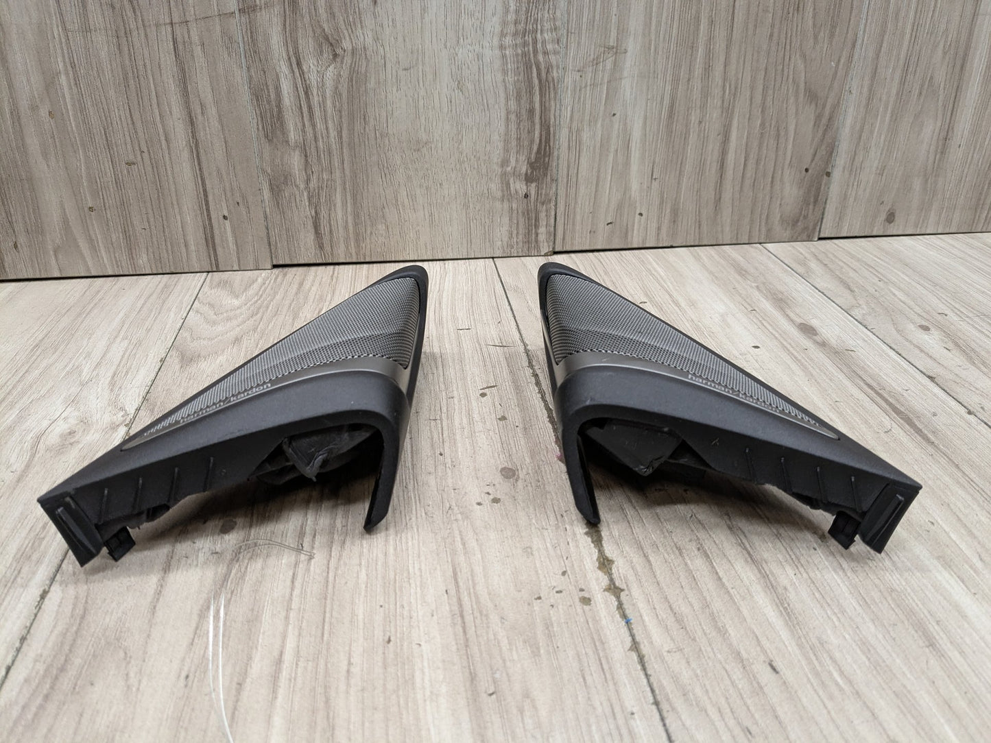 2017-2023 BMW M550i G30 Front Left Right Door Triangle Corner Speaker Assemblys SET 7409156 OEM BMW F90 G30 530 540 M550 HARMAN KARDON Left Right Door Speaker Tweeter PAIR