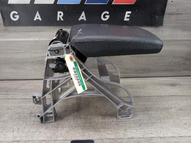 17-25 OEM AUDI A4 A5 RS5 S4 S5 Bracket Console Armrest Base Mounting Black