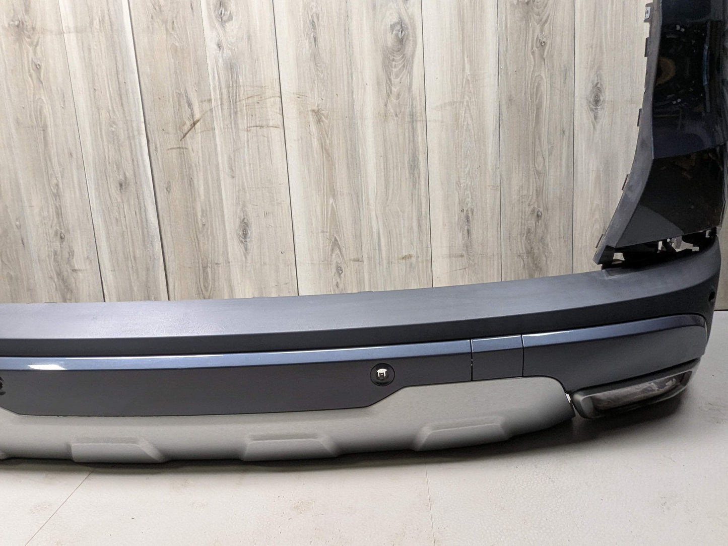 DENT* 19-23 OEM BMW G05 X5 Rear Bumper Cover Panel w/ Diffuser COMPLETE Gray C27 Grey Arktikgrau Brillanteffekt Metallic (C27)