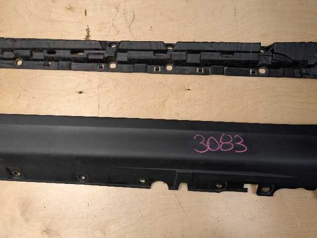 *14-18 OEM BMW F15 X5 Left Driver Side Skirt Rocker Panel Molding w/ Bracket