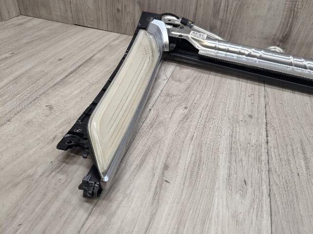 OEM BMW G12 740 750 M760 Rear Left Driver Door Sun Blind Shade Roller Light Lamp