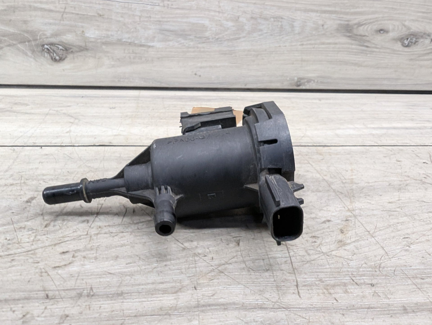 2009-2017 Mercedes-Benz E550 E-Class A207 Fuel Vapor Charcoal Cannister A0014760532 OEM