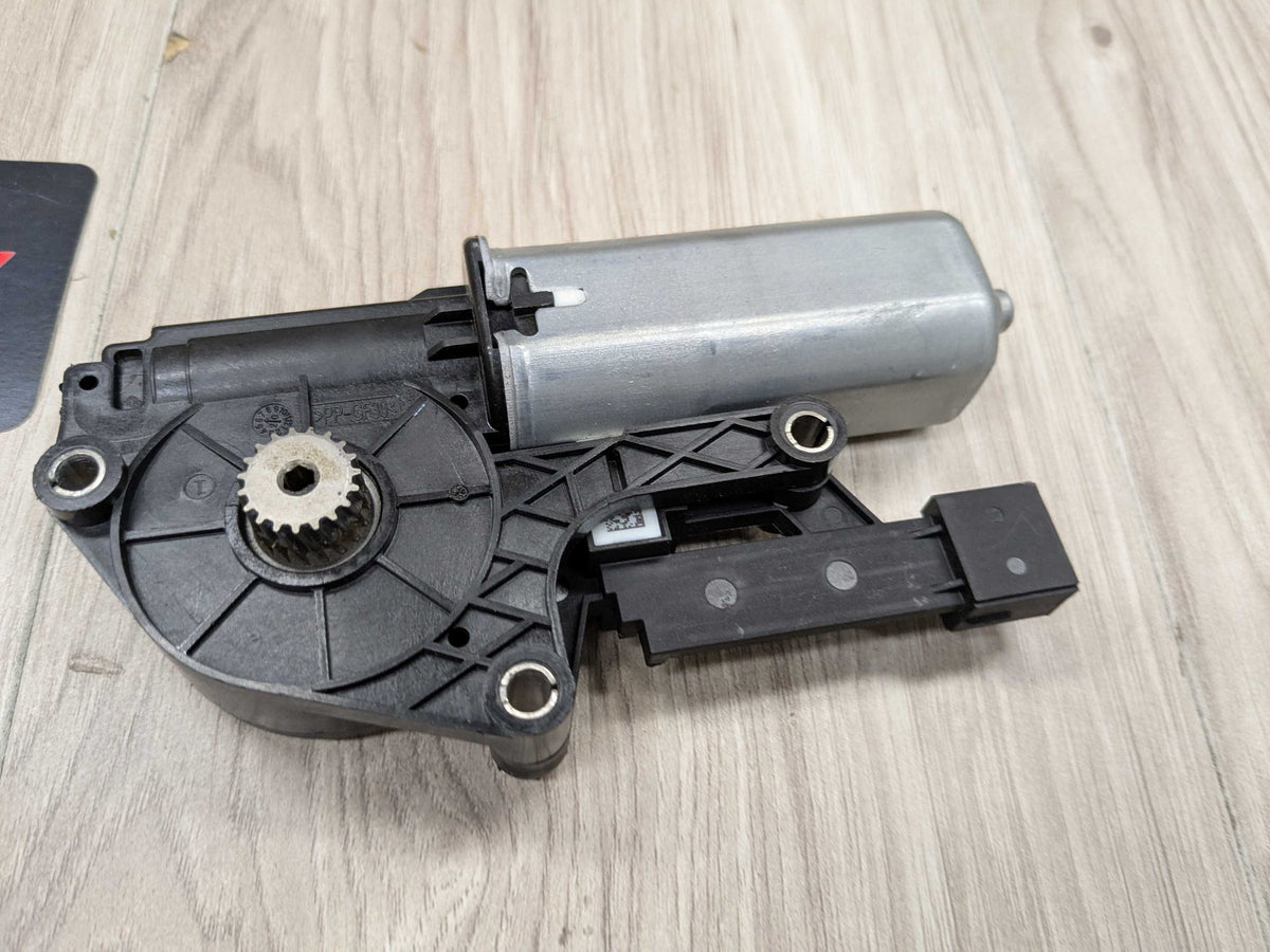 20-24 OEM BMW F44 228 M235 Sunroof Window Glass Panel Panoramic Roof Motor