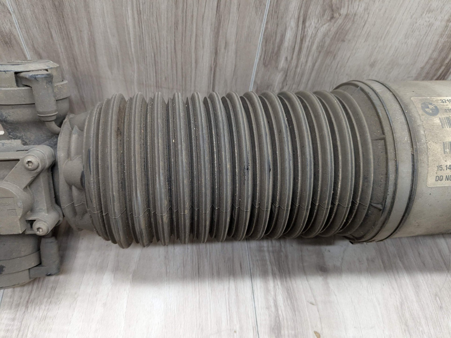 2013 BMW 750Li F02 Rear Left Driver Spring Strut Shock Absorber 6858813 13-15 LCI OEM BMW F01 F02 750 760 B7 REAR Left Driver Air Strut Shock Absorber