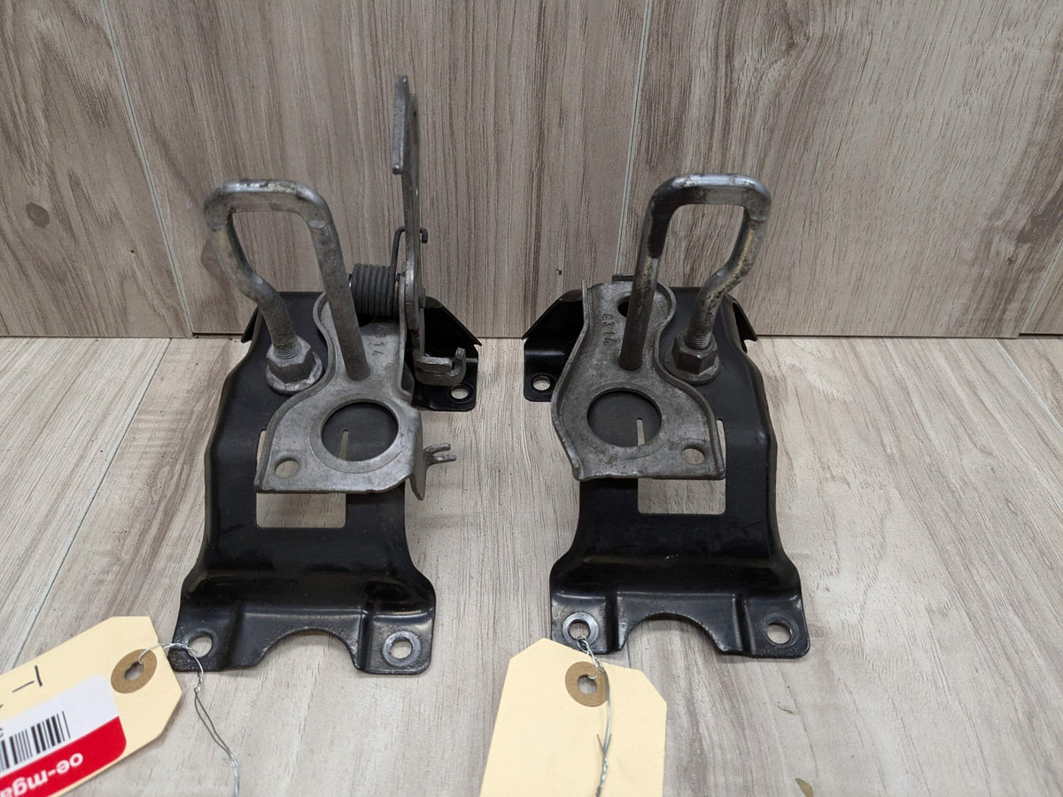 14-19 OEM BMW F15 F85 X5 F16 F86 X6 Hood Hardware Safety Latch Hook SET