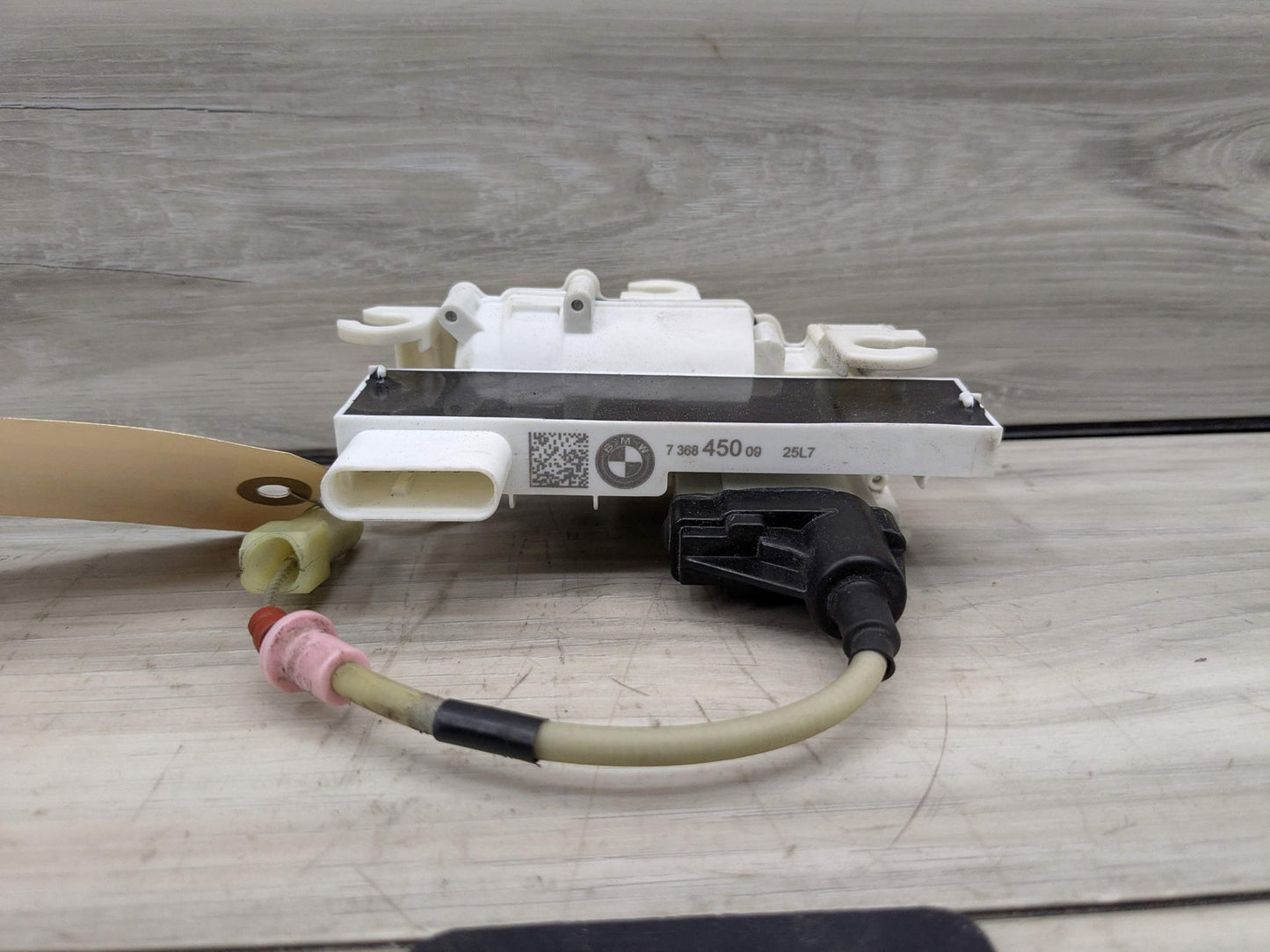 2018 BMW 750i G12 Front Right Passenger Door Latch Lock Actuator w/ Soft Close 7368450 16-22 OEM BMW G11 G12 740 750 Front Right Passenger Door Lock Latch SOFT CLOSE