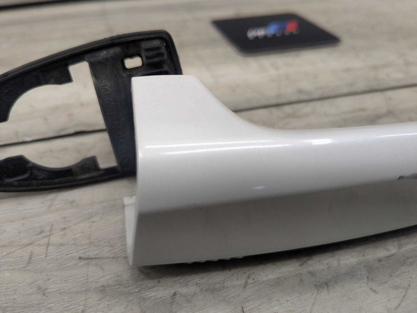 OEM BMW F15 F16 F39 F48 X1 X5 Left Driver Door Handle COMFORT ACCESS White