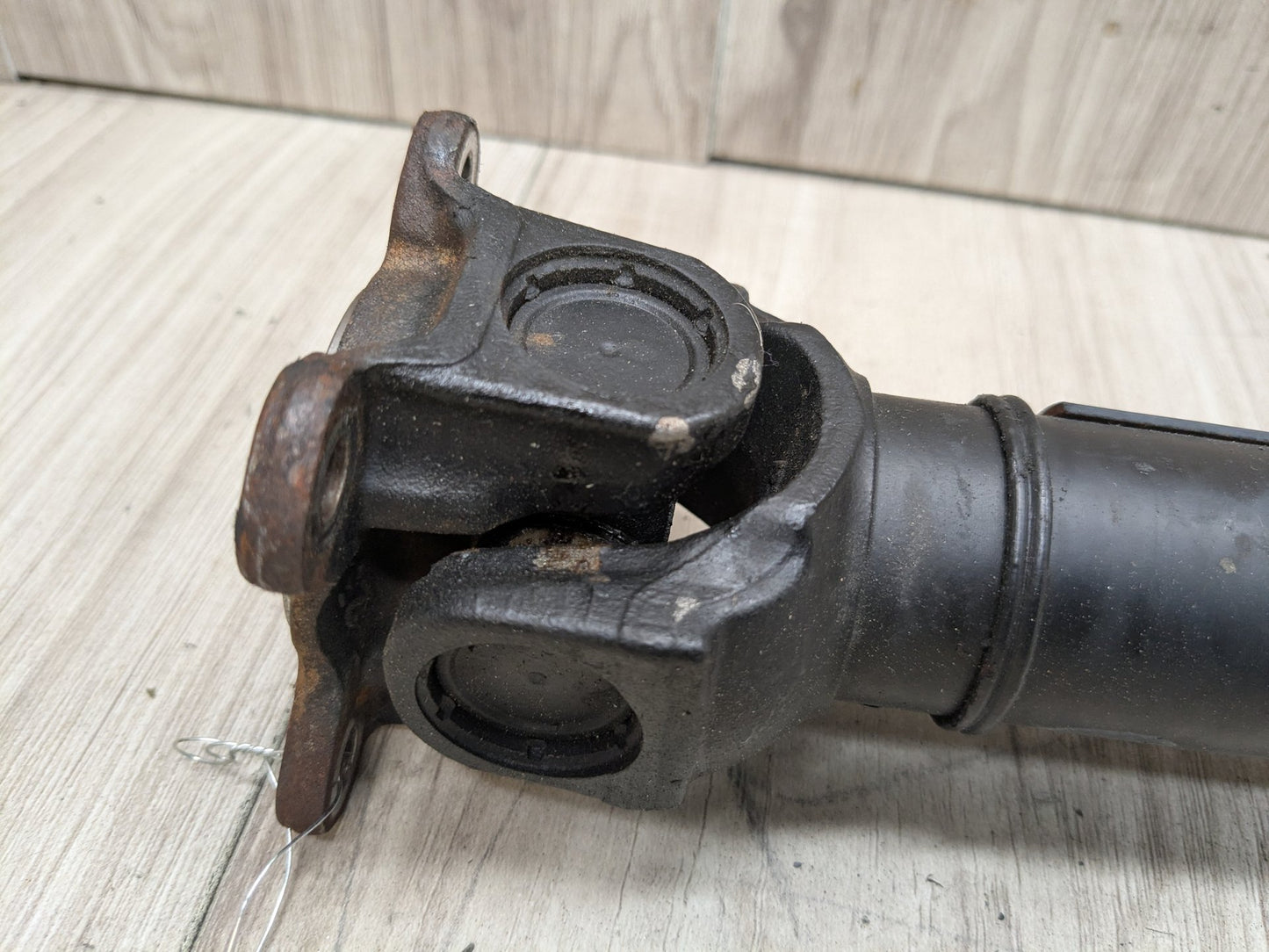 2020 BMW 740i G12 Front Propeller Driveshaft Drive Shaft 9425911 16-22 OEM BMW F90 G01 G12 G15 G16 G20 G30 M5 Drive Shaft Driveshaft Front Output