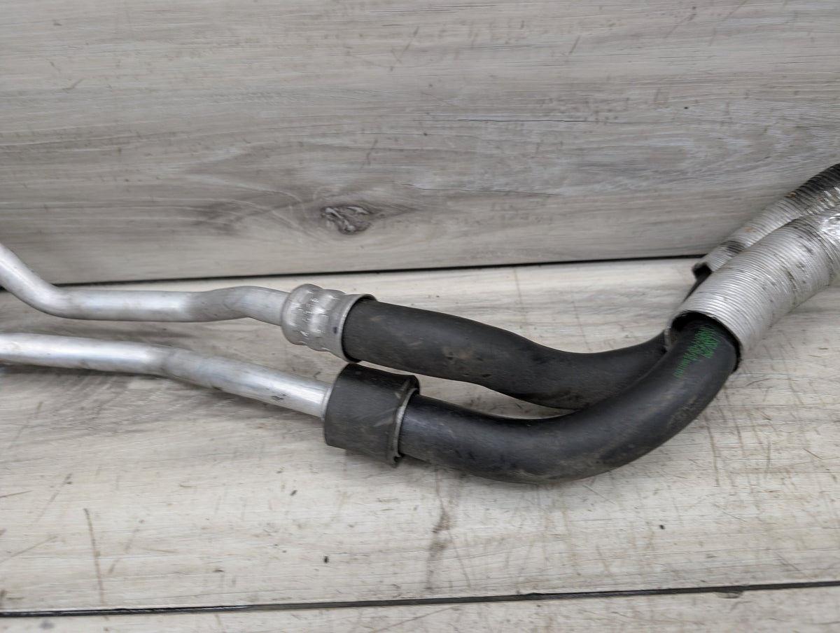 2017-2023 BMW M550i G30 Transmission Oil Cooler Pipe Lines 8602300 16-19 OEM BMW F90 M5 G12 750 G30 M550 Transmission Oil Cooler Line Inlet Outlet OEM