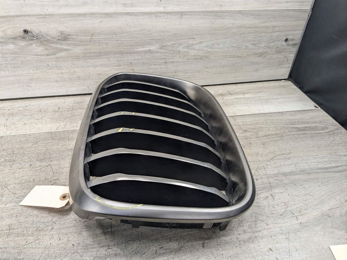 OEM BMW G01 G02 X3 X4 M40 Front Left Driver Upper Bumper Kidney Grill Chrome