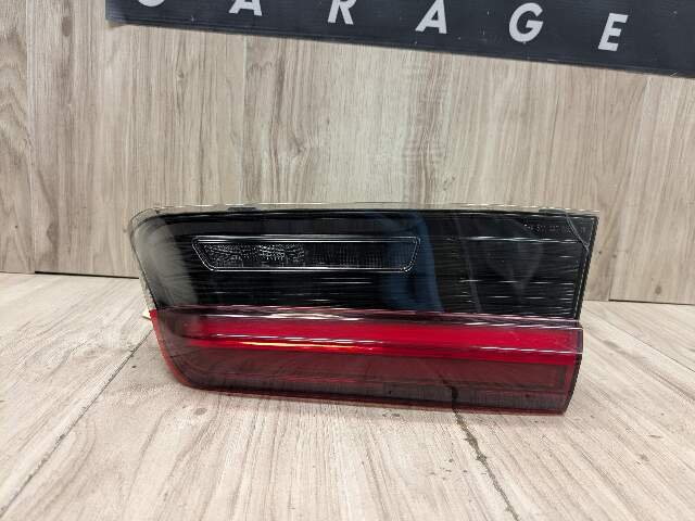 2019 BMW 330i G20 Rear Right Passenger Inner Tail Light 7420456 19-21 OEM BMW G20 G80 330 M340 M3 Rear Right Passenger LED Inner Stop Tail Light