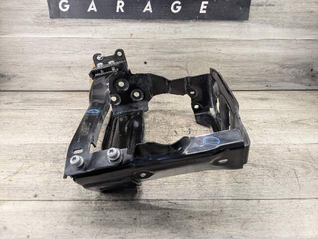 16-24 OEM BMW G12 G30 F90 M5 M8 Left Bumper Radiator Support Crash Reinforcement