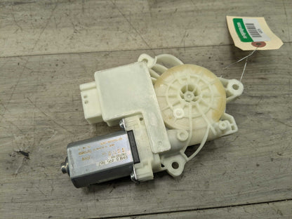 2019 BMW 330i G20 Rear Left Driver Door Window Glass Regulator Motor 8495867 19-24 OEM BMW G20 G80 330 M340 M3 Rear Left Driver Door Window Regulator Motor