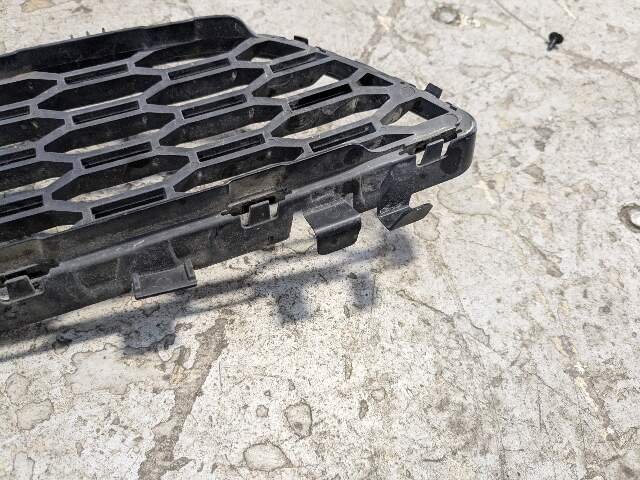 *17-20 OEM BMW G30 Front Bumper Lower Center Grille Trim Black