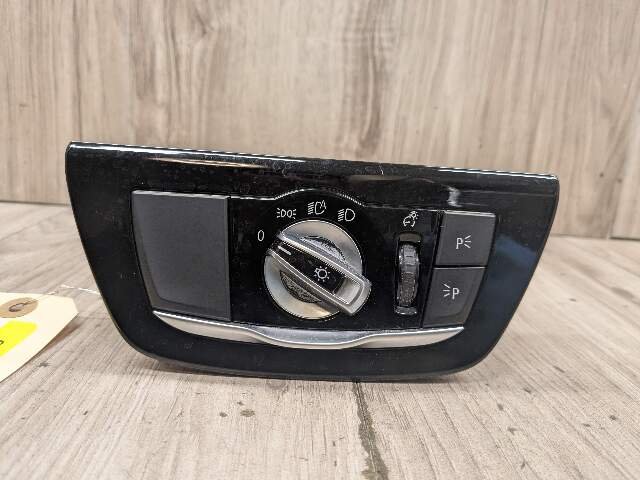 17-20 OEM BMW F90 M5 G30 G32 Headlight Switch Control Panel Light Module BLACK