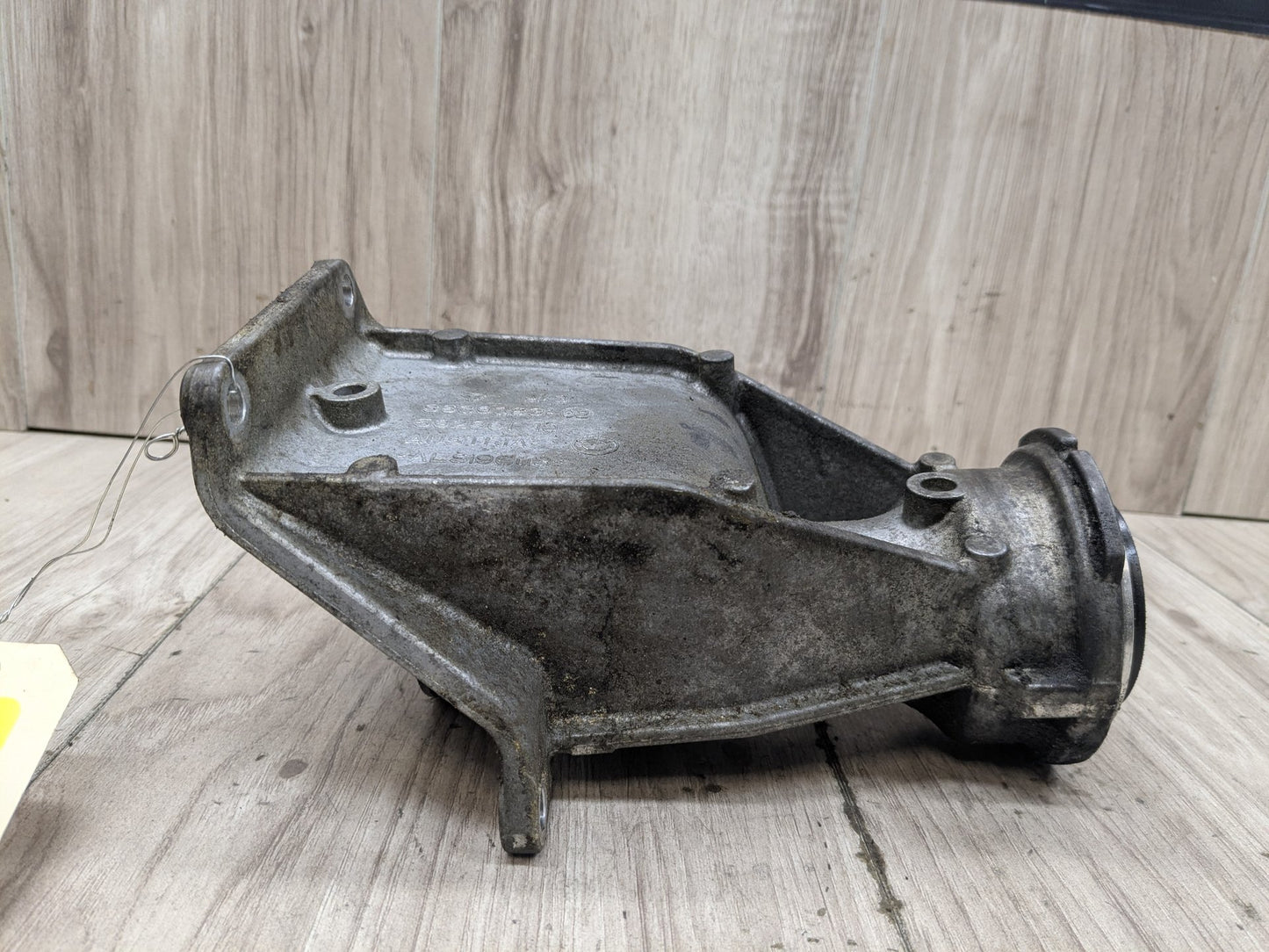 OEM BMW G01 G05 G12 G20 G26 G42 G80 Front Differential Axle Support Bracket