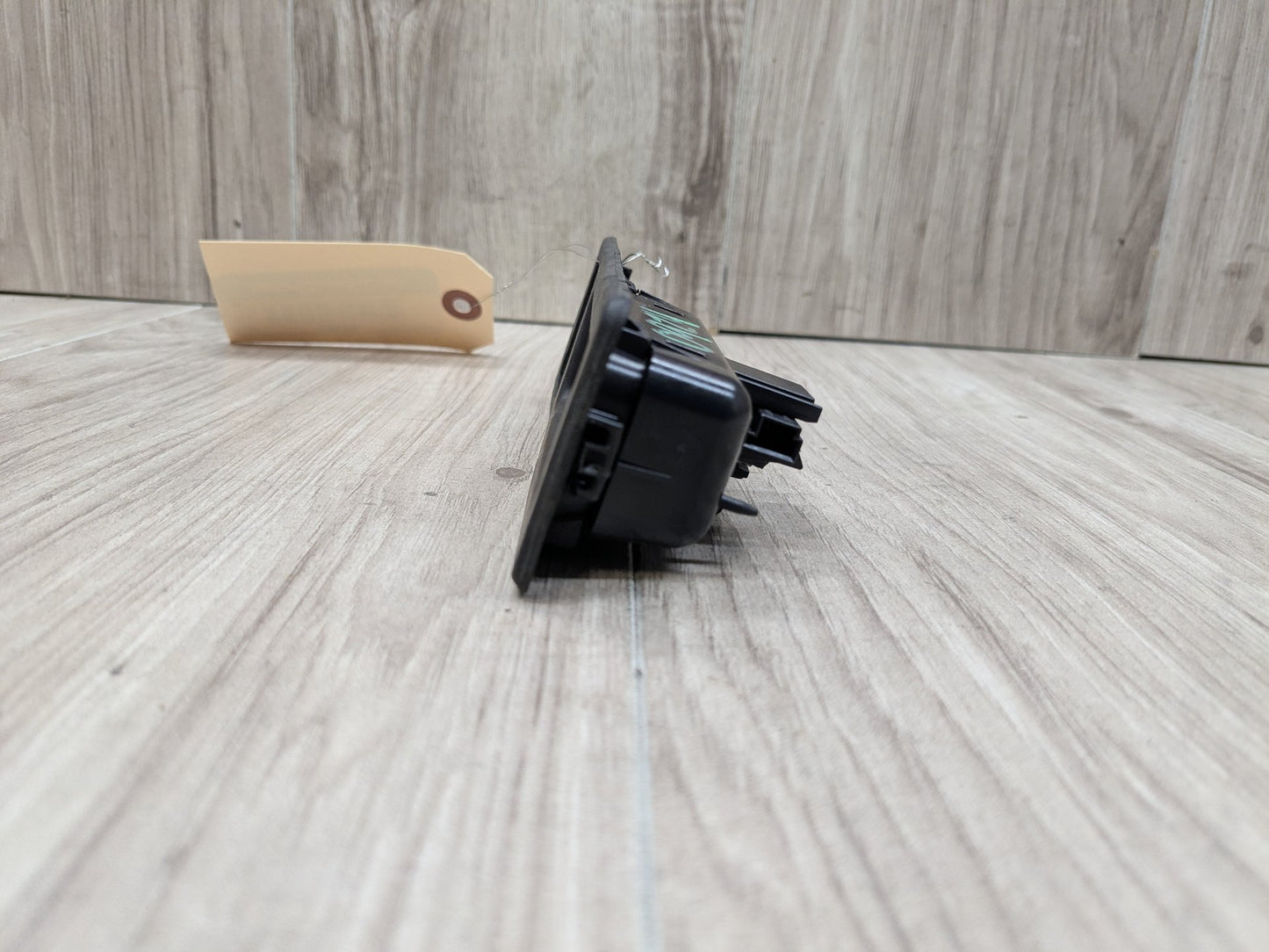 OEM BMW F22 F23 F30 F32 F36 F80 F82 F87 M3 M4 Trunk Lid Release Switch Handle