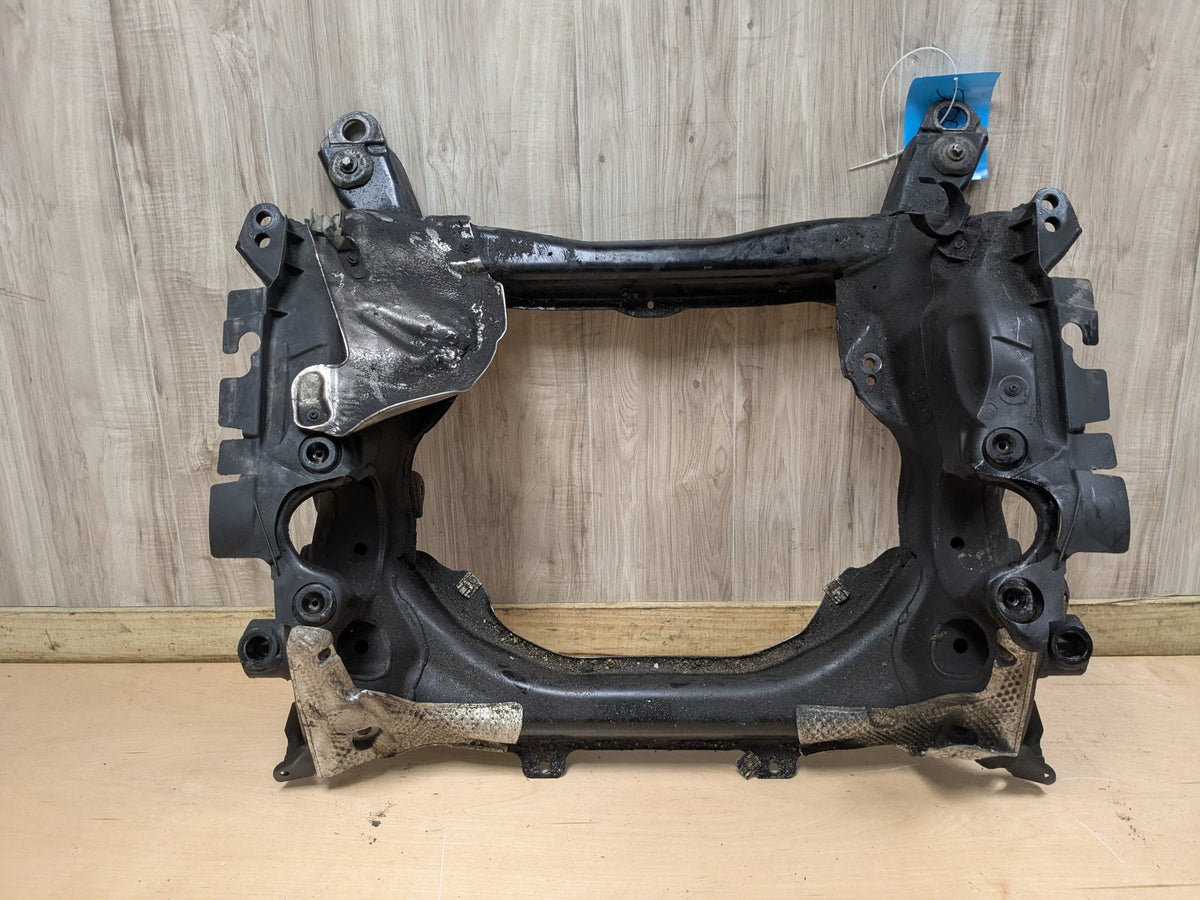 OEM Mercedes W212 E350 E550 4Matic Front Subframe Suspension Crossmember 197 (Obsidian black - Metallic finish)