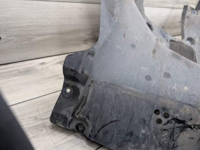 OEM BMW G30 530 540 M550 M SPORT Front Left Driver Fender Liner Splash Shield