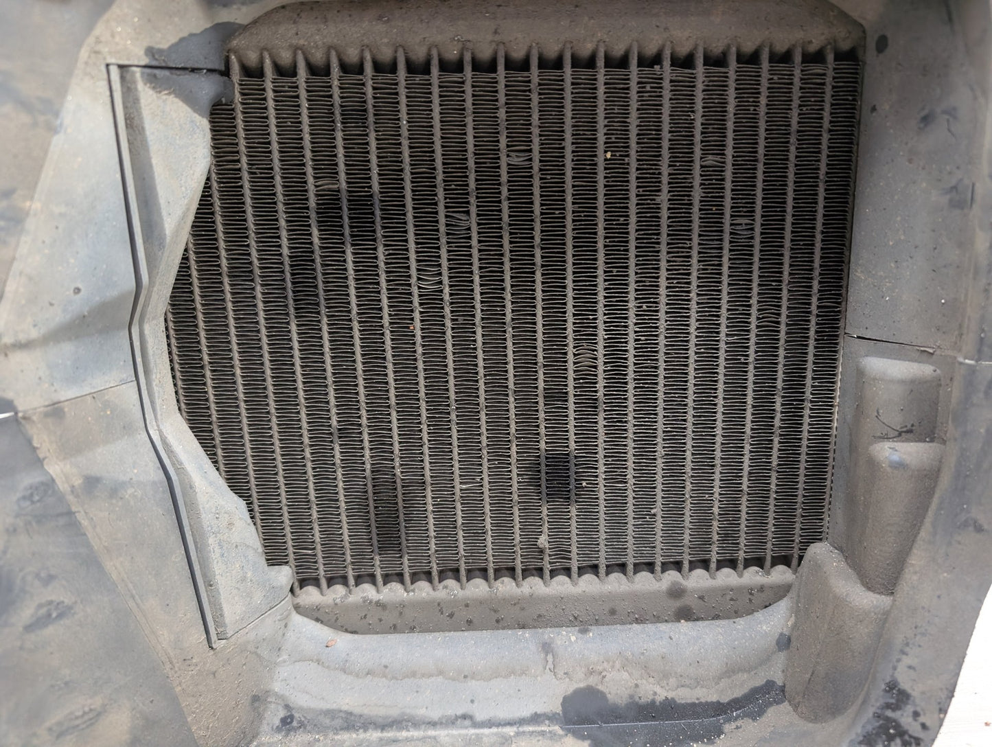 2009-2017 Mercedes-Benz E550 E-Class A207 Left Driver Secondary Auxiliary Radiator A2075000100 OEM