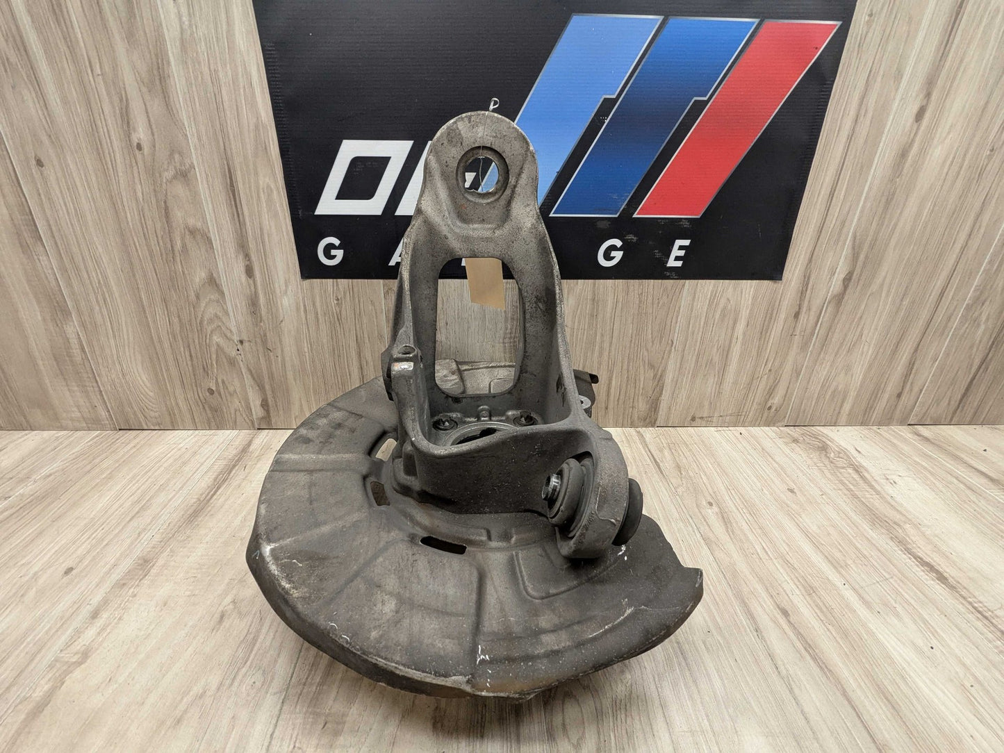 2022 BMW 330i G20 Rear Right Passenger Spindle Knuckle w/ Bearing 6770984 OEM BMW E70 F15 F16 F85 X5 X6 Rear Right Passenger Spindle Hub Carrier Knuckle