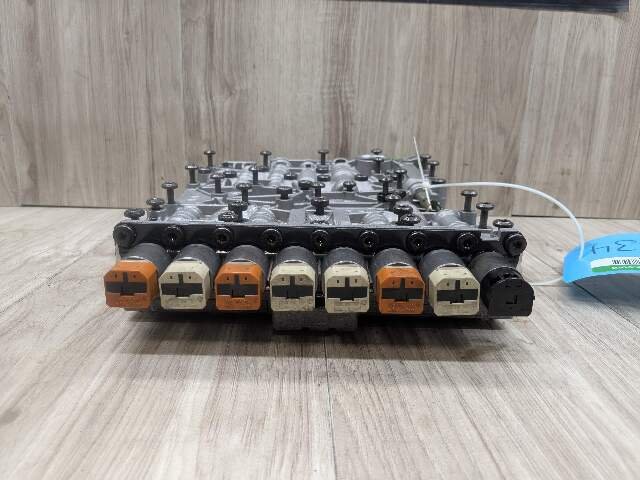 OEM BMW F10 F15 F25 F30 F36 328 335 Transmission Mechatronic Valve Body GA8HP45Z