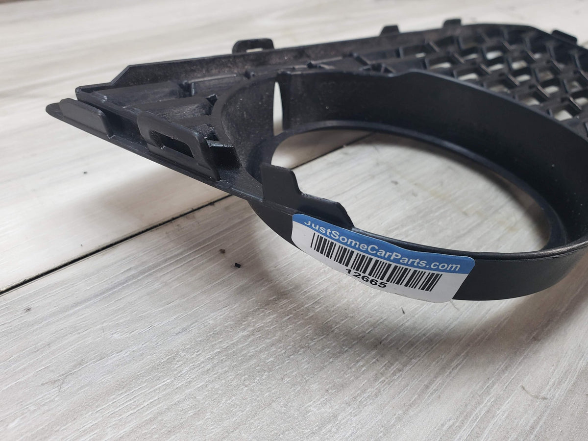 BMW 11-13 F10 535I Fog Light Lamp Passenger Right SIde Grille Bumper Pre LCI