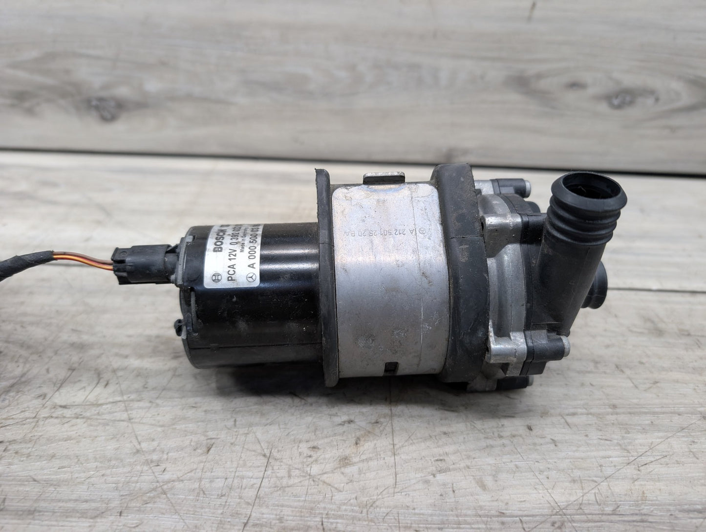 2009-2017 Mercedes-Benz E-Class A207 E550 M278 Engine Motor Cooling Auxiliary Water Pump A0005000386