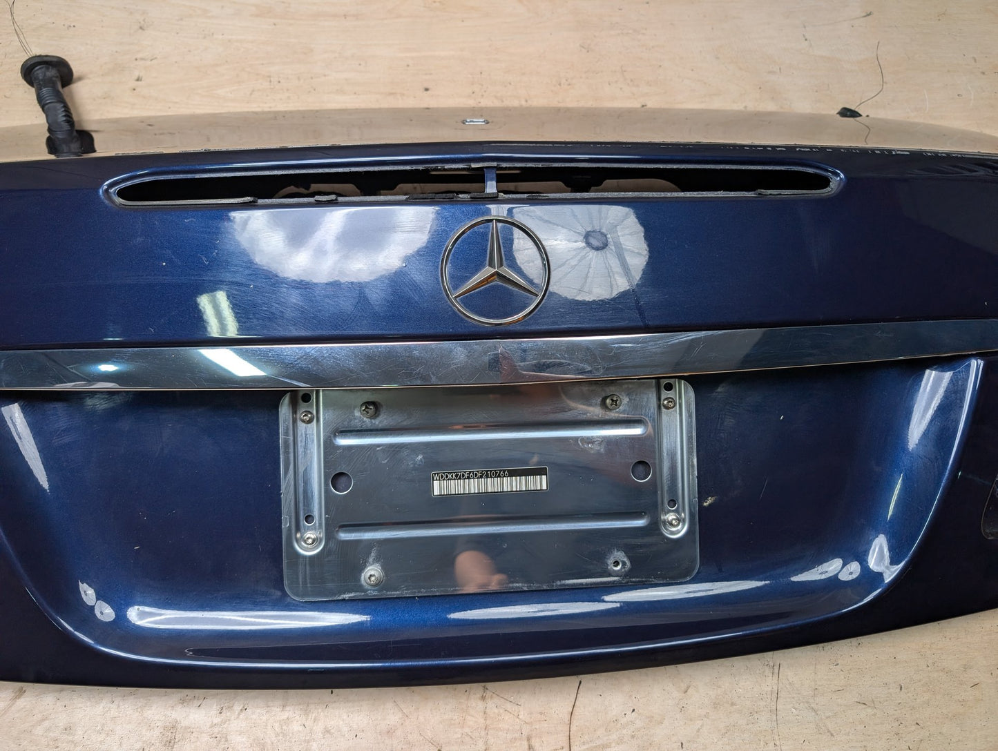 11-17 OEM Mercedes A207 C07 W207 E350 E400 E550 Trunk Lid Panel Deck Shell Blue Blue 890