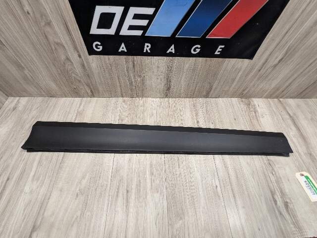 OEM BMW F25 F26 X3 X4 Front Right Passenger Door Lower Molding Molding Trim