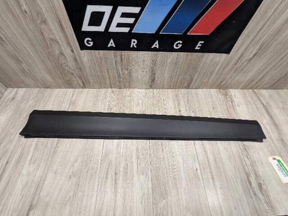 OEM BMW F25 F26 X3 X4 Front Right Passenger Door Lower Molding Molding Trim