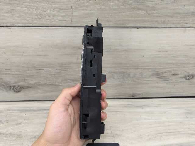 *09-15 OEM BMW F01 F02 740 750 B7 Center Console Operating Unit Traction Switch