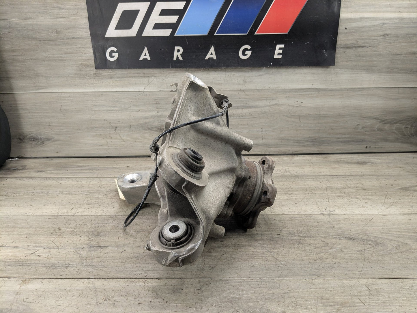 OEM BMW G05 G06 G07 X5 X6 X7 Rear Right Passenger Hub Spindle Knuckle Bearing