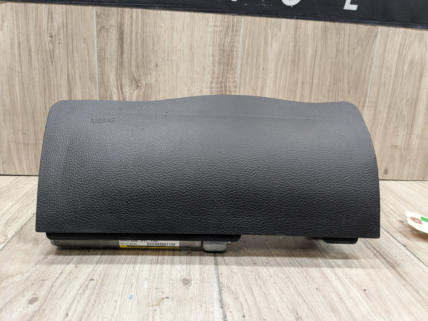 08-13 OEM BMW E88 128 135 CONVERTIBLE Front Left Driver Knee Lower Dash Airbag