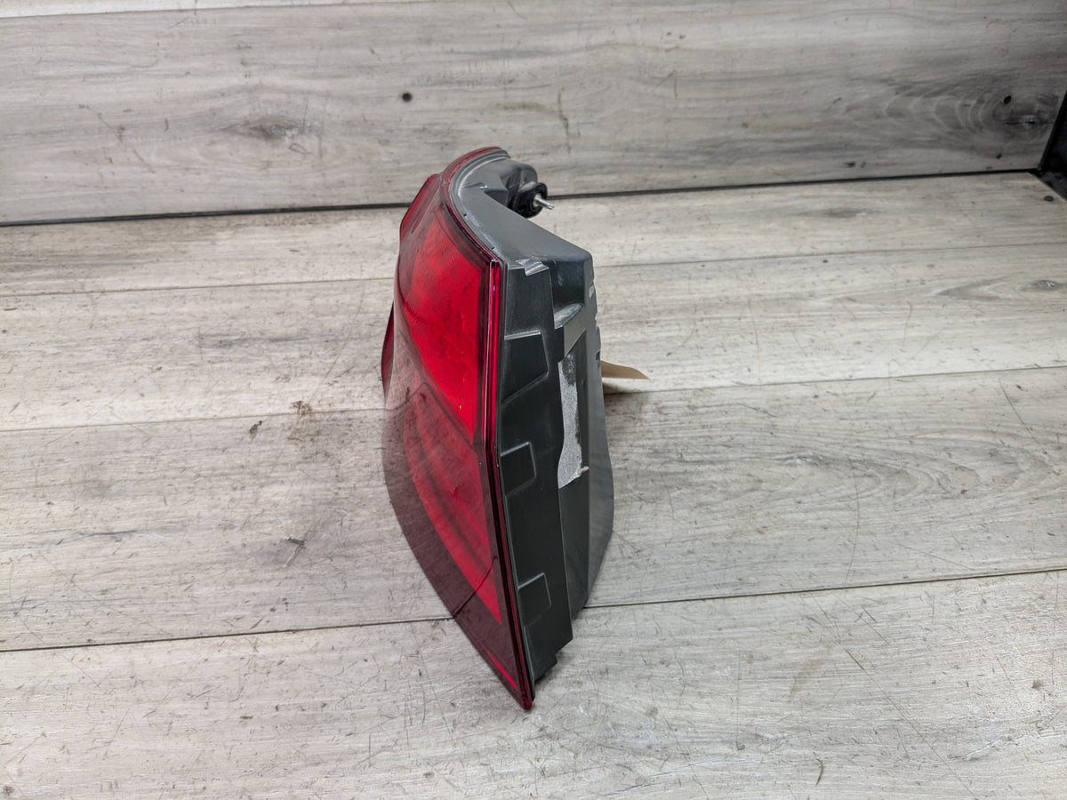 11-13 OEM BMW F10 528 535 550 M5 Rear Left Driver Side Outer Tail Light