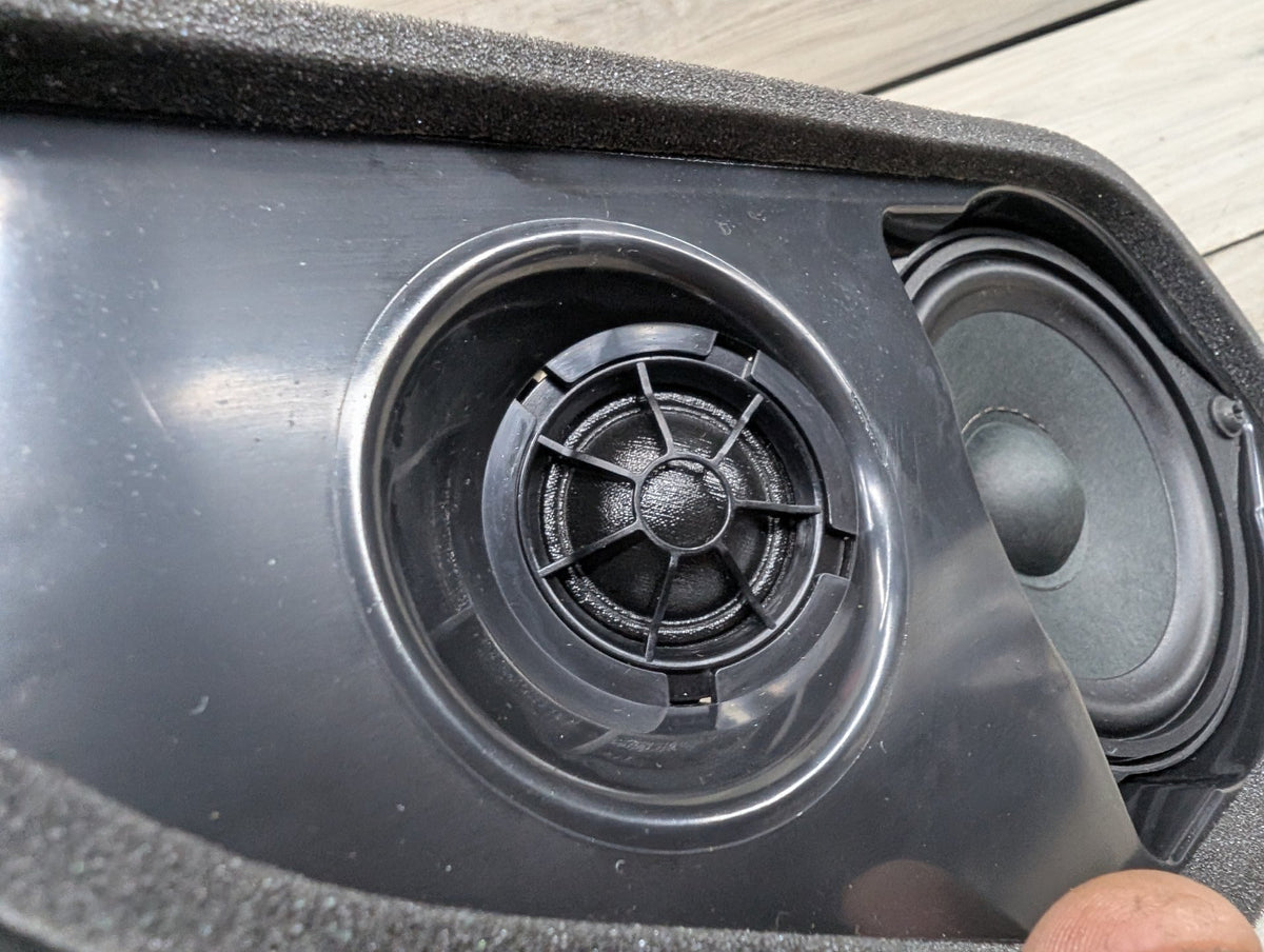 OEM BMW G05 X5 Rear Left Driver Side D Pillar MID Range Speaker Tweeter HARMAN