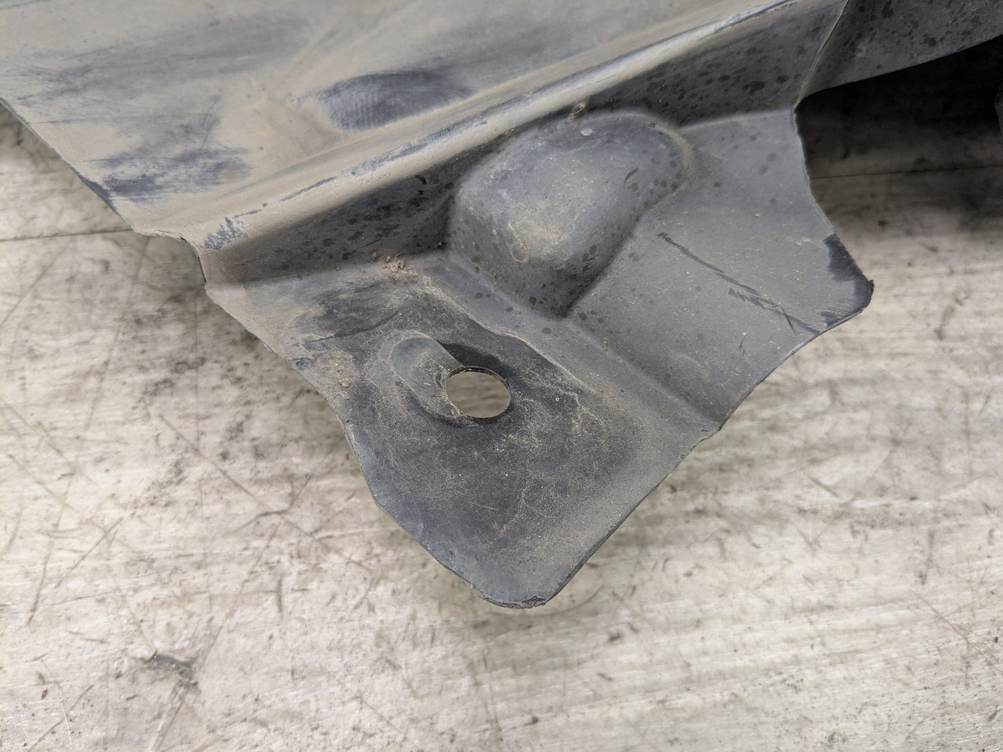 2009-2017 Mercedes-Benz E550 E-Class A207 Front Left Driver Wheel Fender Liner Splash Guard A2076902330