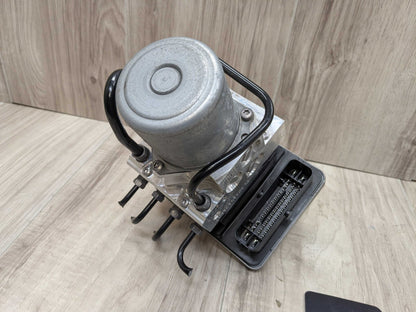 2016 BMW 750i G12 ABS Pump Module 6880529 16-20 OEM BMW G11 G12 740 750 G30 530 ABS Brake Pump Anti Lock DSC Control RWD