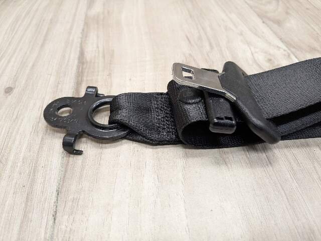 OEM BMW F90 G30 530 540 M550 M5 Front Right Passenger Seat Belt Retractor Black