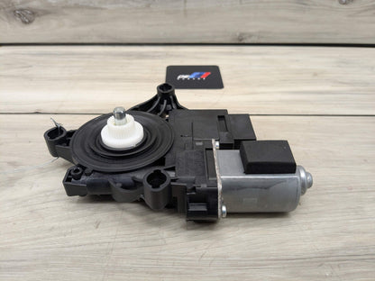2021 BMW M340i G20 Front Right Passenger Door Window Glass Regulator Motor 8498860 OEM BMW G20 G80 330 M340 M3 FRONT Right Passenger Door Window Regulator Motor
