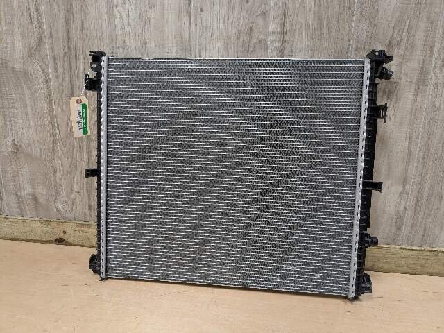 OEM BMW F97 F98 G01 G02 X3 X4 X3M X4M Engine B46 B58 S58 Front Coolant Radiator