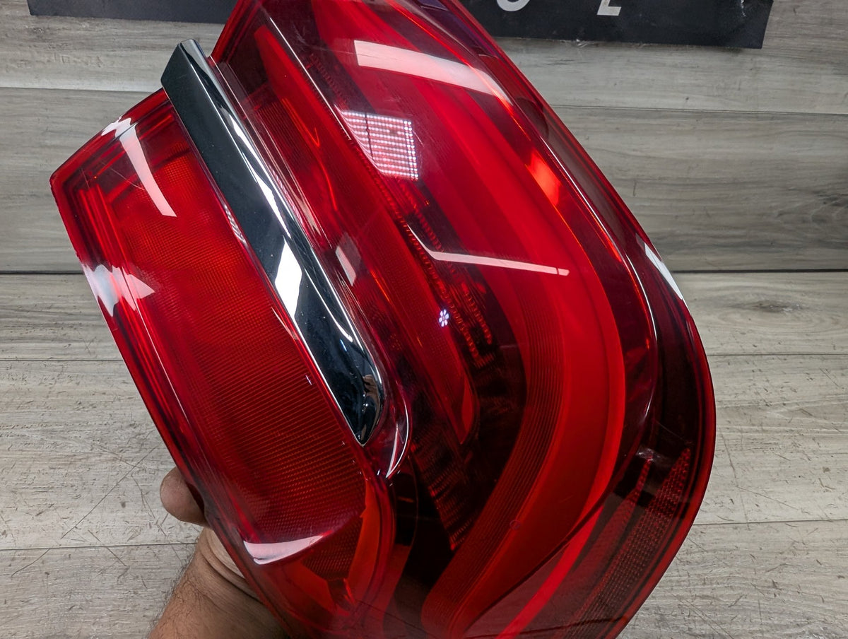 2017 BMW 740i G12 Rear Left Driver Outer Tail Light 7342965 *Broken tab, zip tie holds broken piece! 30 day warranty! OEM