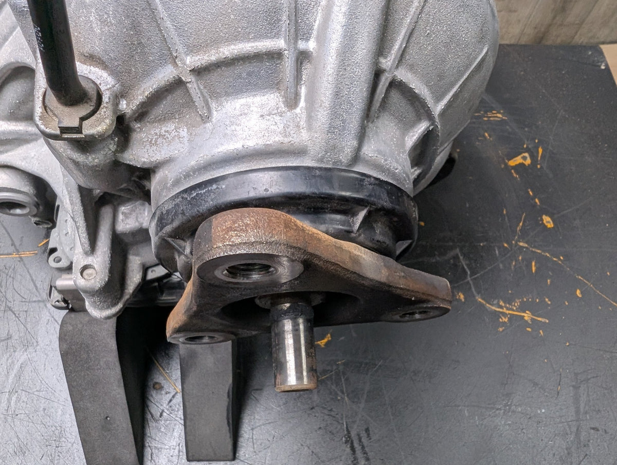 2018-2024 BMW X3 G01 B58B30M0 Transmission Transfer Case 145038k 9470051