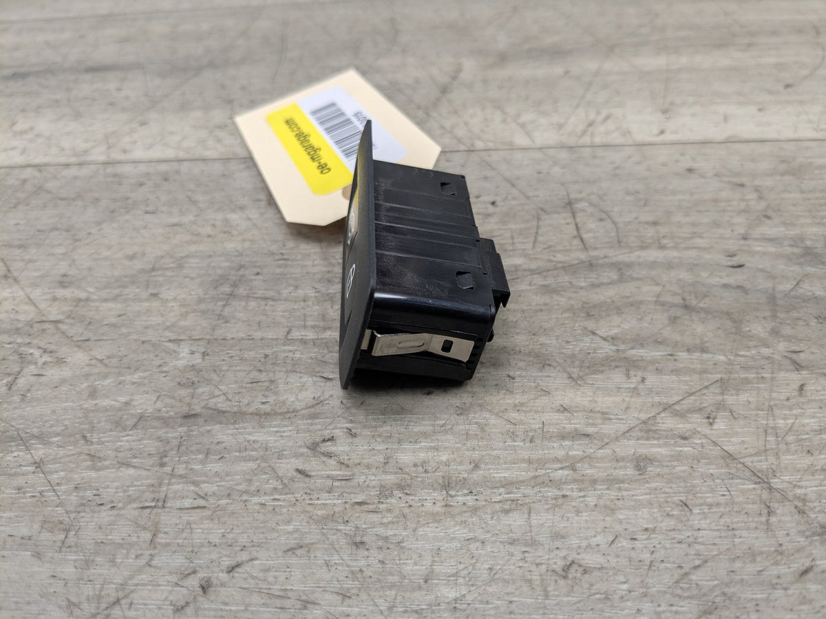 OEM BMW F02 F10 F15 F48 F90 G01 G20 G30 G80 X3 Rear Trunk Lid Center Lock Switch